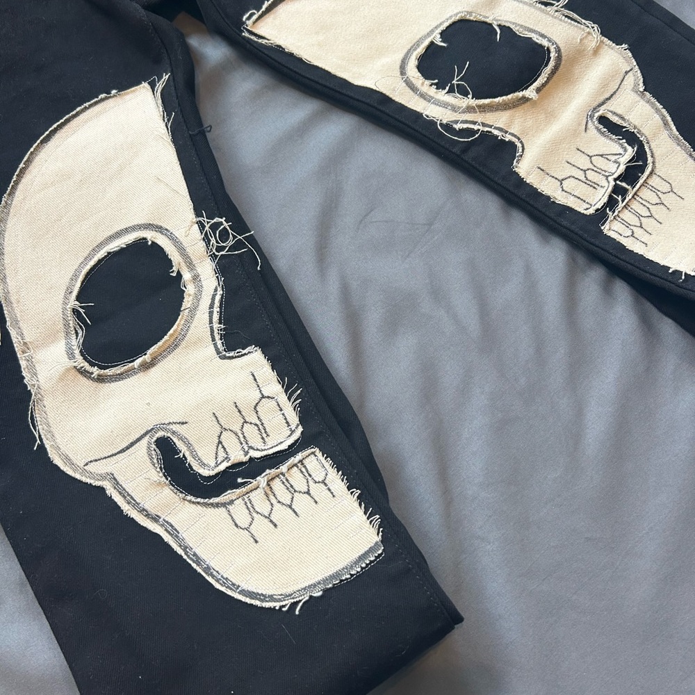 MNML Skull Jeans (LIKE NEW) - Picture 4 of 12